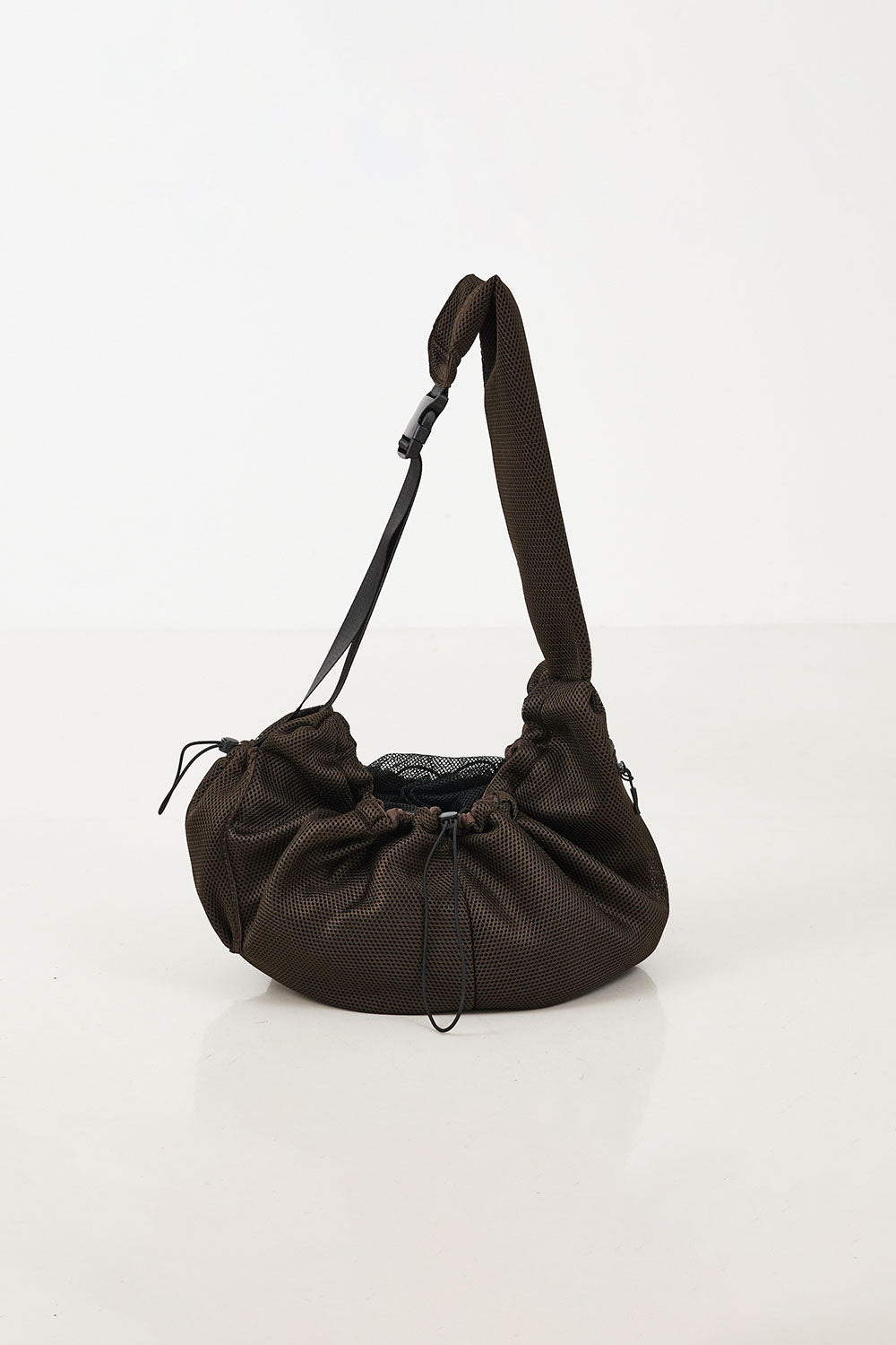 MATIE メッシュスリングバッグ