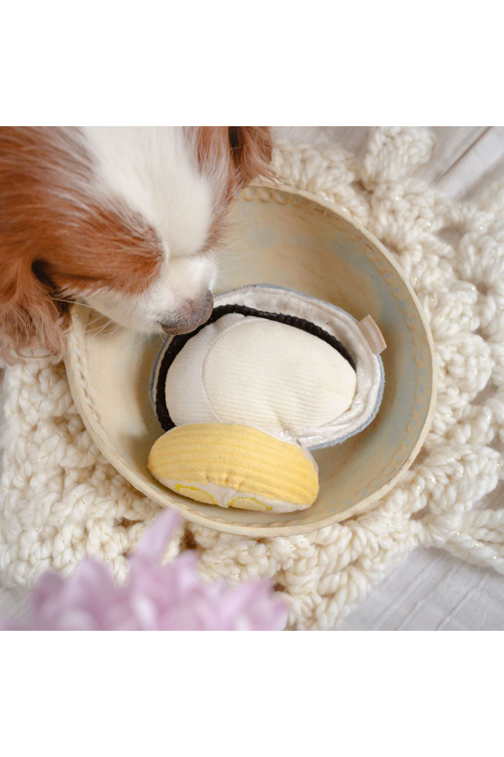Lambwolf Collective GILLARDEAU snuffle + squeaky