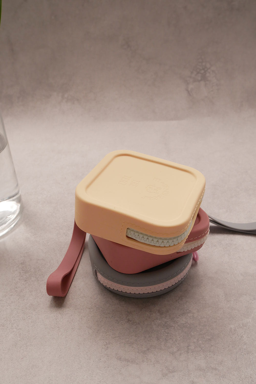 mellowbear × TheTENT Washable Treats holder - Light Yellow / Mint Blue