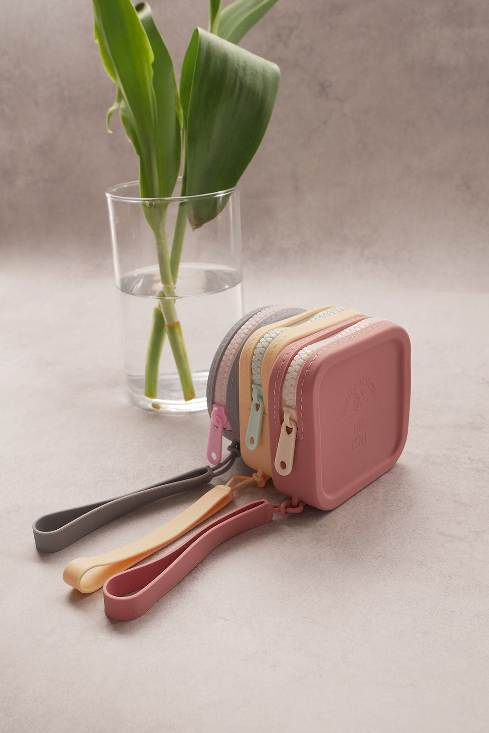 mellowbear × TheTENT Washable Treats holder - Light Yellow / Mint Blue