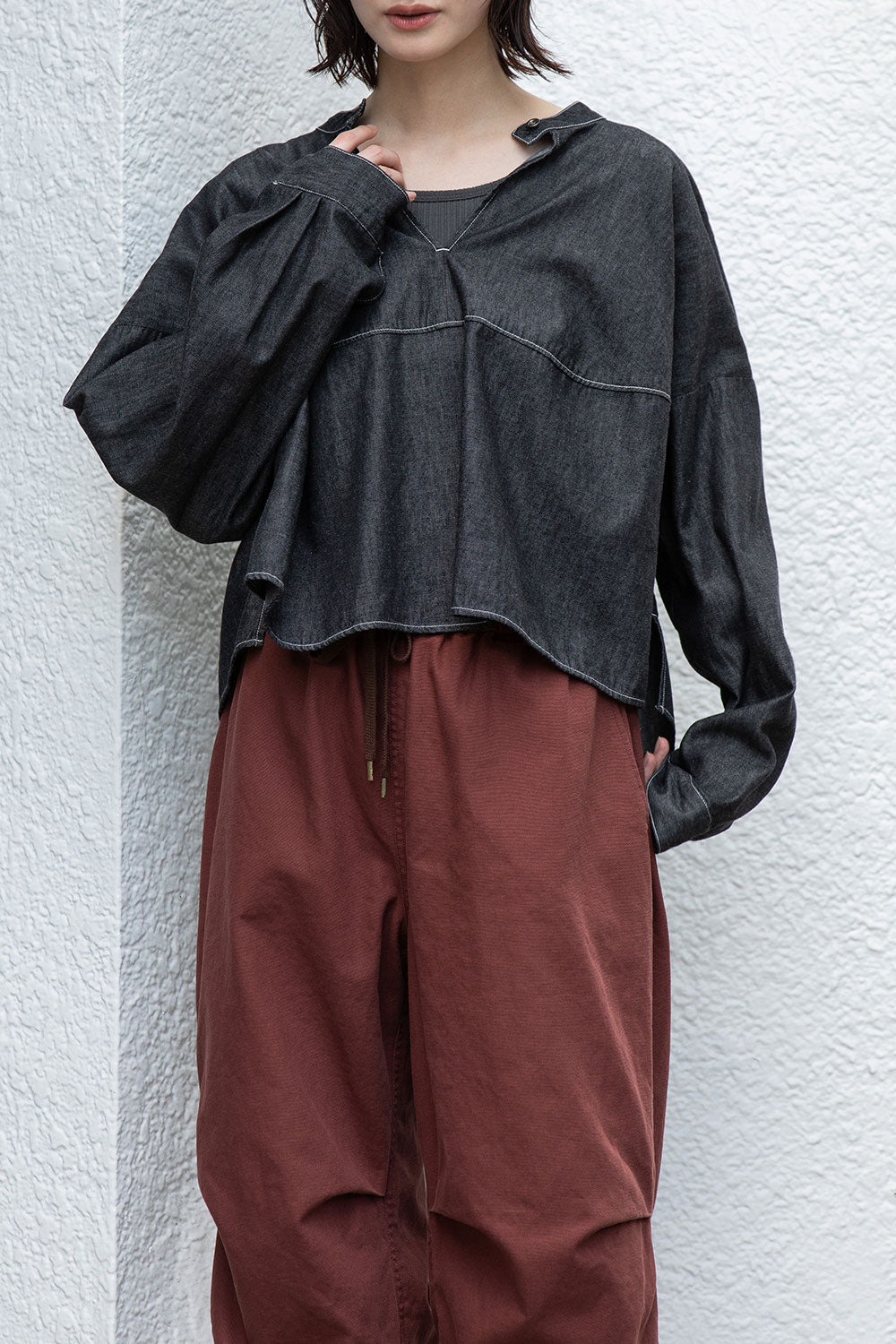 Munich 6ozスラブデニム２wayクロップドシャツ【MN261T14】