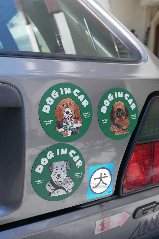 mellowbear DOG IN CAR magnet