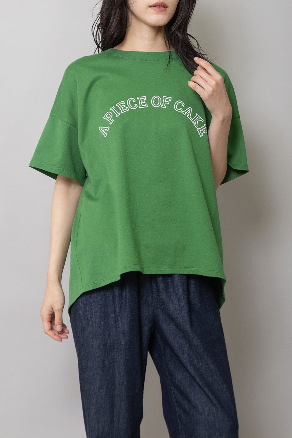 Munich ”A PIECE OF CAKE”ロゴプリントTシャツ【MN261U33】