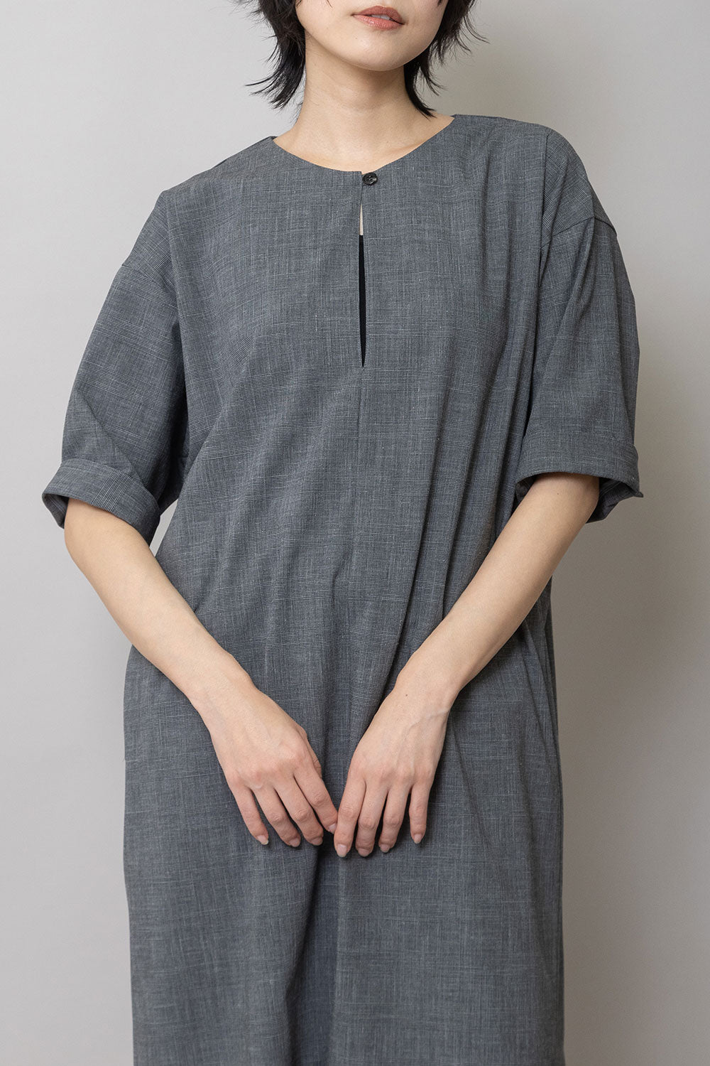 Munich ドライチェックキーネックワンピース【MN262N05】