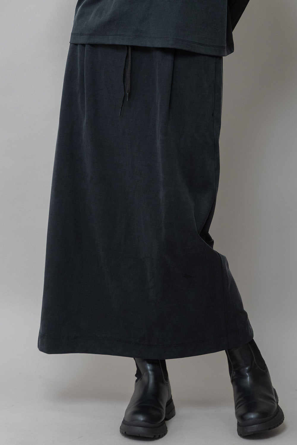 Munich サテンジャージータイトスカート【MN261S13】