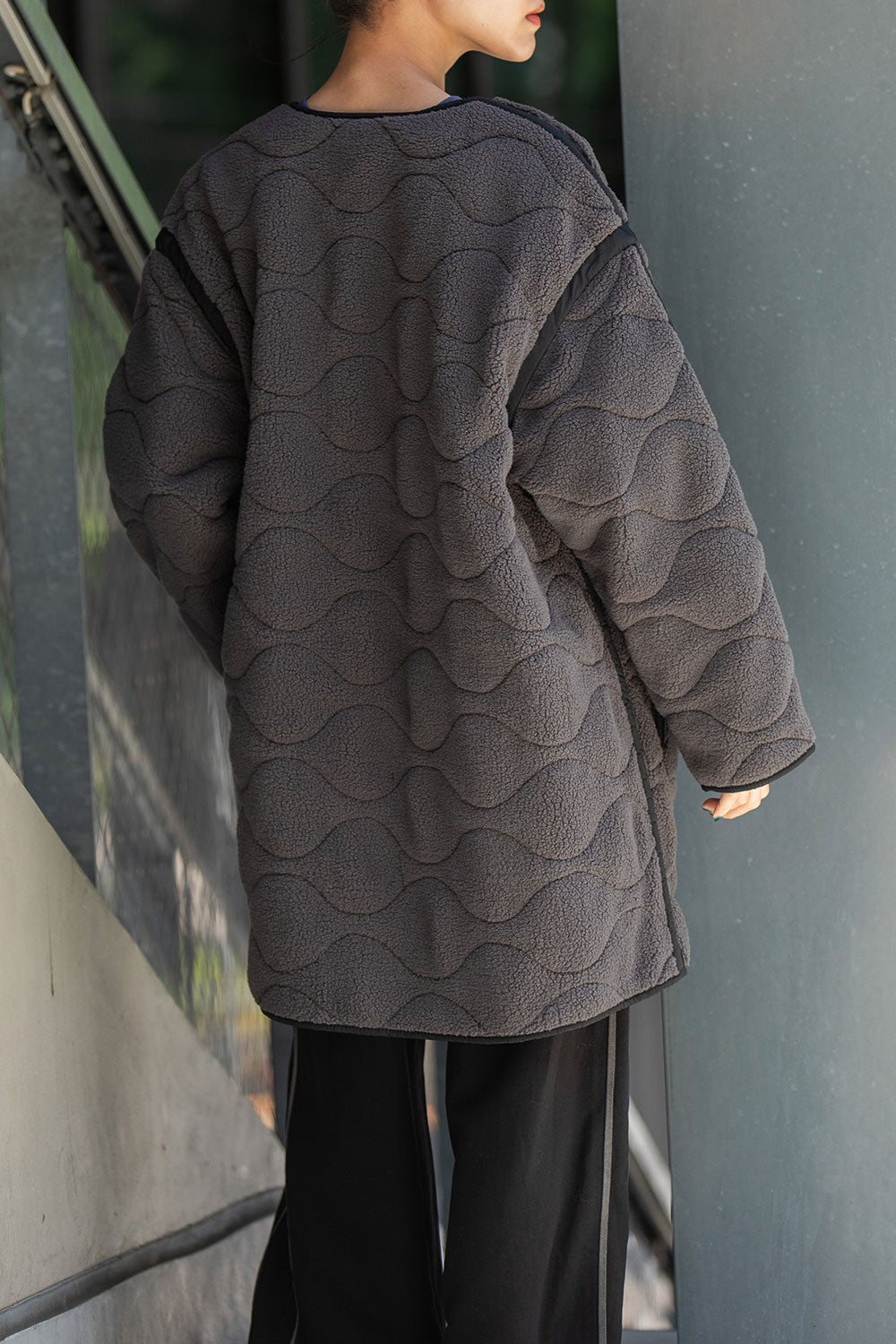 Munich キルティング×ボアリバーシブルノーカラーコート【MN252C51】