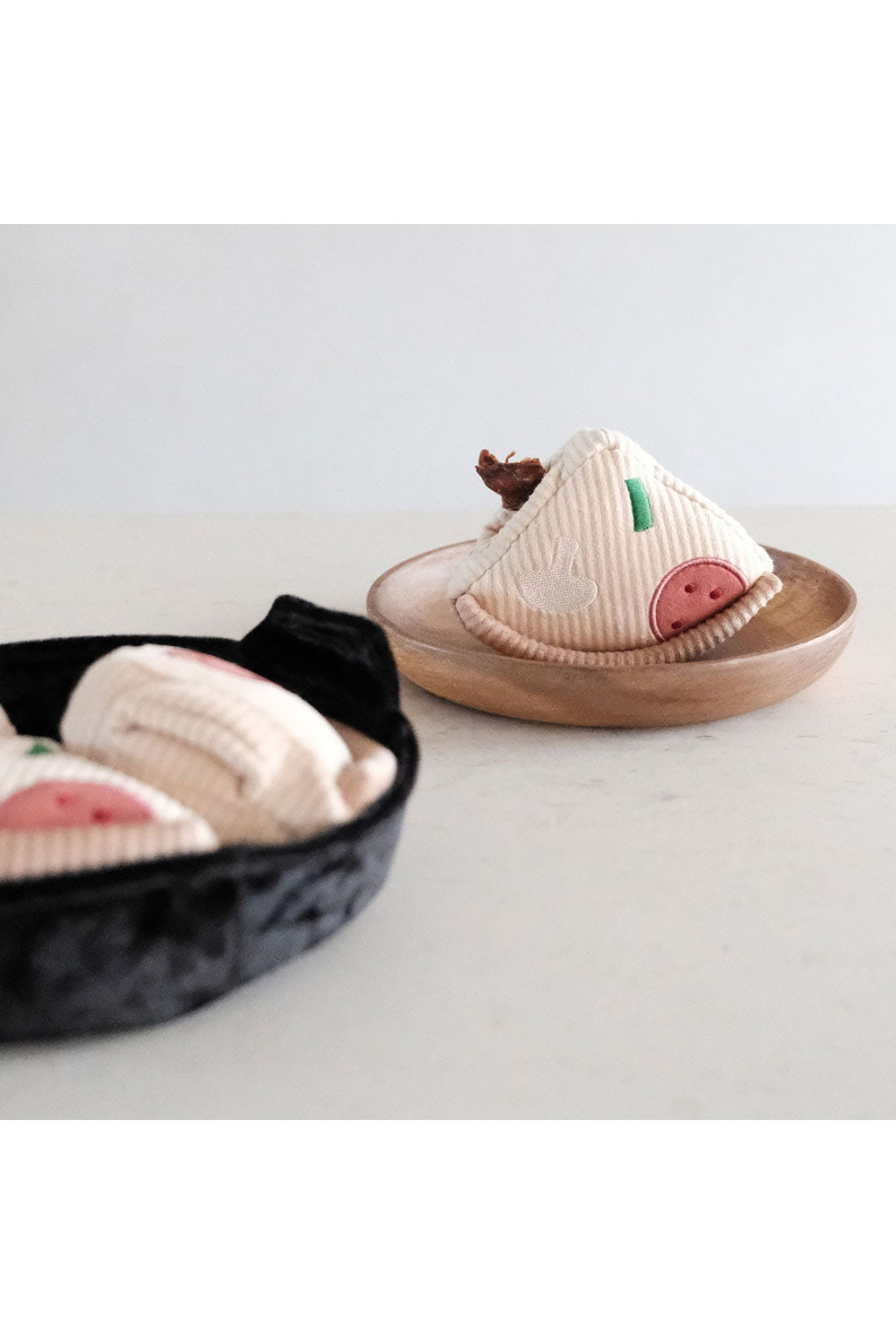 Lambwolf Collective DEEP DISH PIZZA