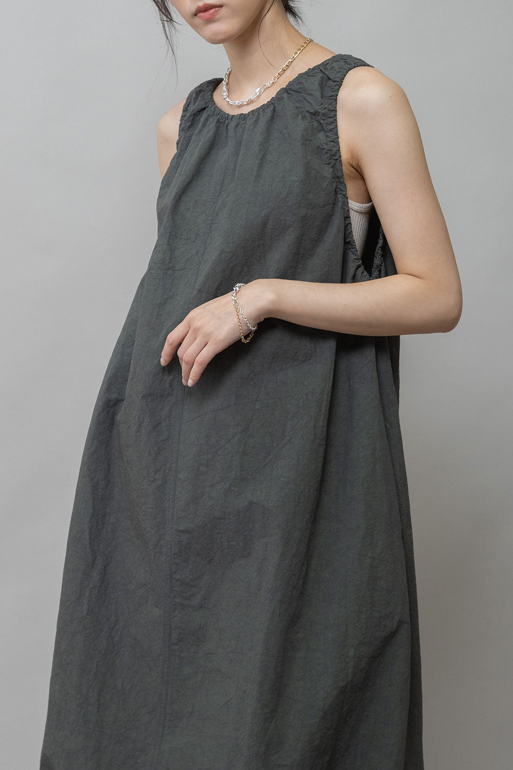 Munich コットンリネンドローストリングワンピース【MN261N28】