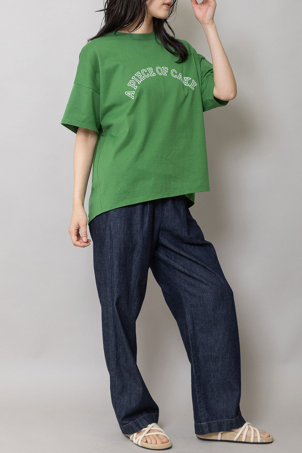 Munich ”A PIECE OF CAKE”ロゴプリントTシャツ【MN261U33】