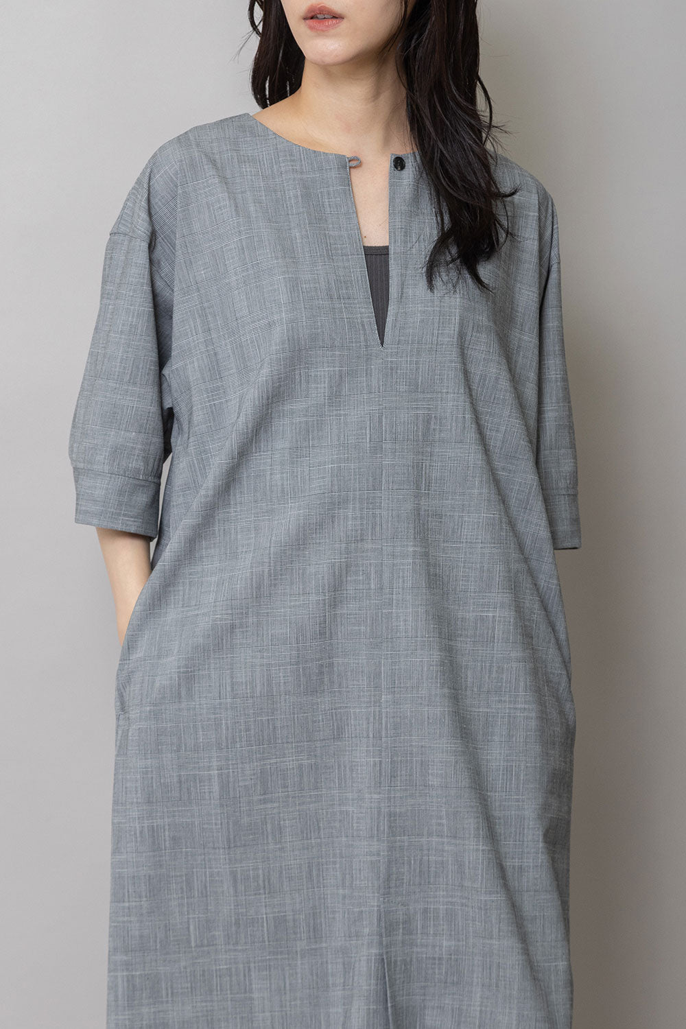 Munich ドライチェックキーネックワンピース【MN262N05】