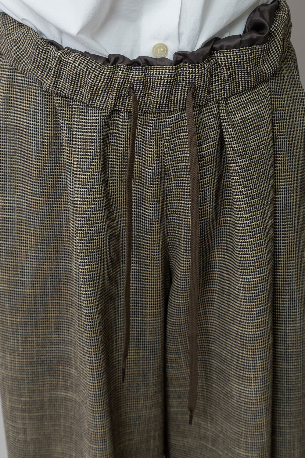 Munich ポリエステルレーヨンカラミ織りワイドパンツ【MN261P47】