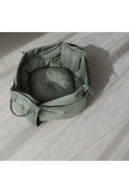 Lambwolf Collective OLLA PETITE PET CARRYCOT