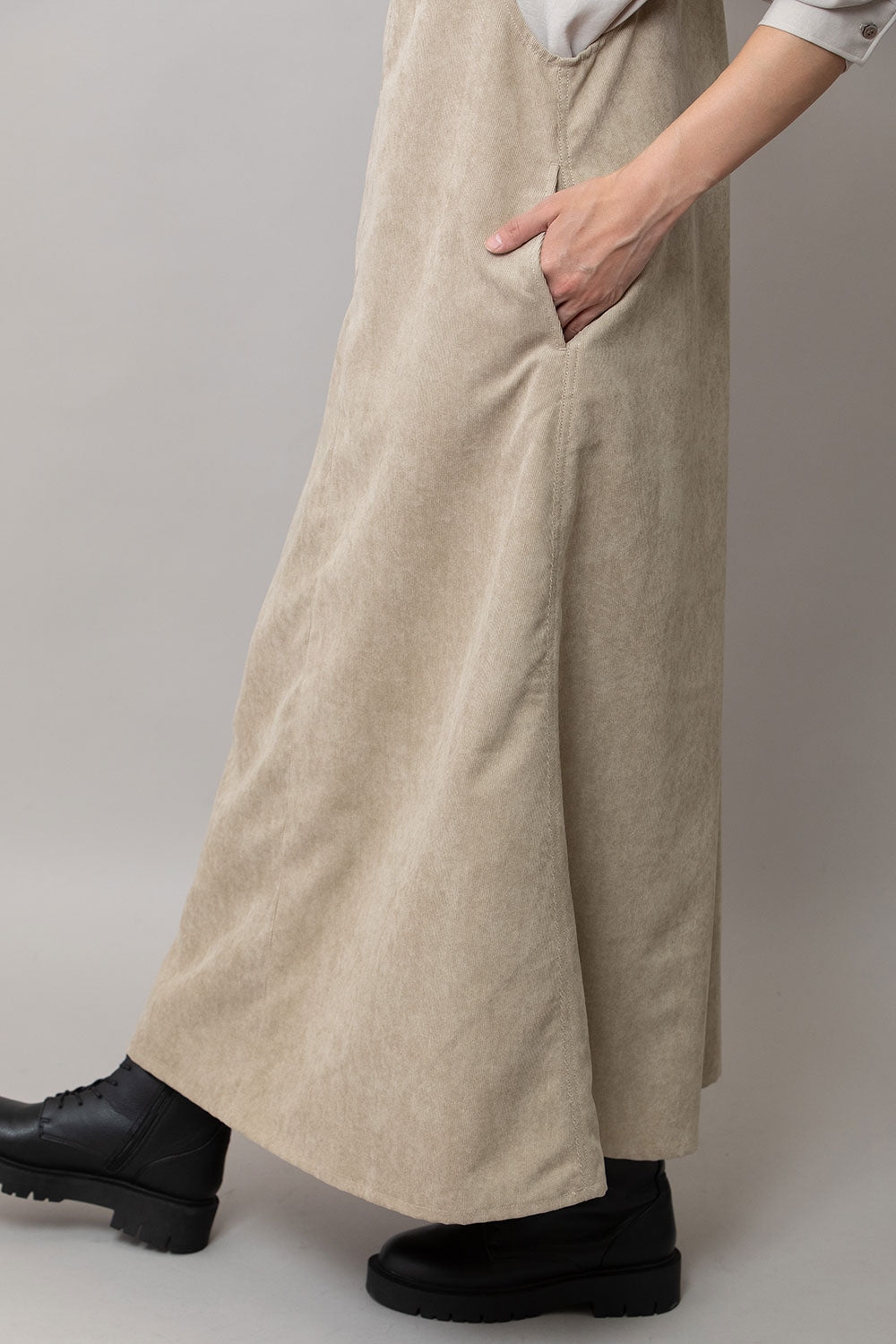 Munich ナノコーデュロイジャンパースカート【MN252N68】