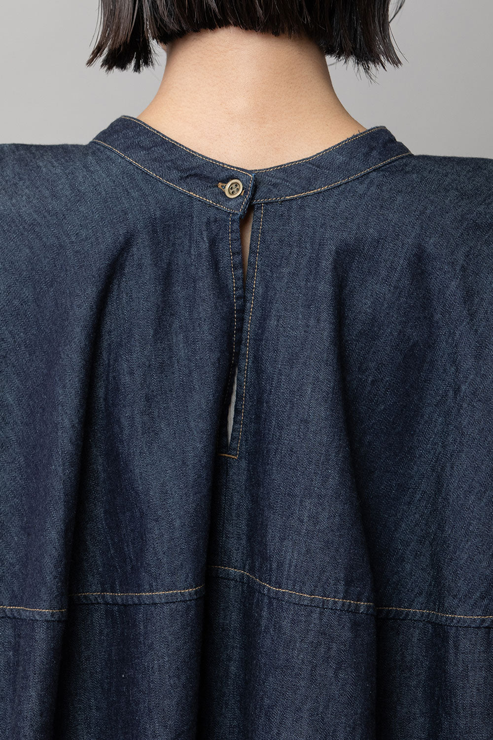 Munich 6ozスラブデニム２wayクロップドシャツ【MN261T14】