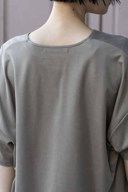 Munich サテンジャージーＶネックトップス【MN261U12】