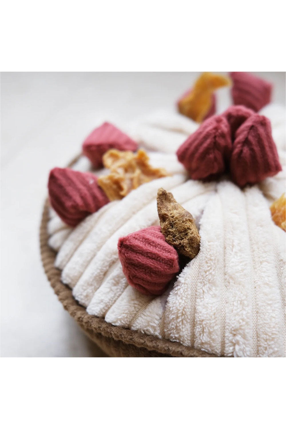 Lambwolf Collective BERRY PIE