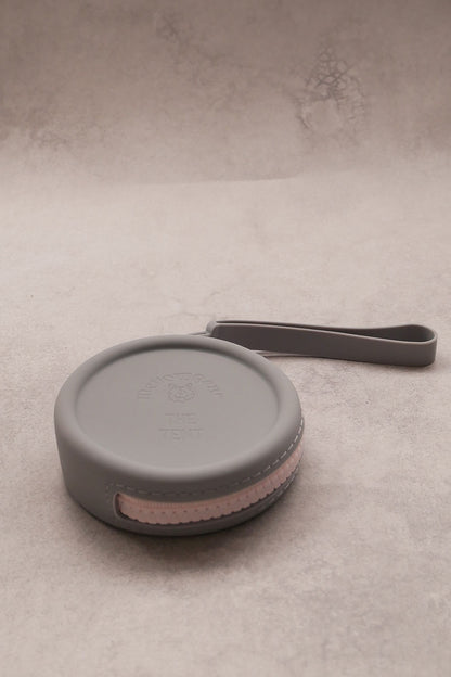 mellowbear × TheTENT Washable Treats holder - Grey / Light Pink