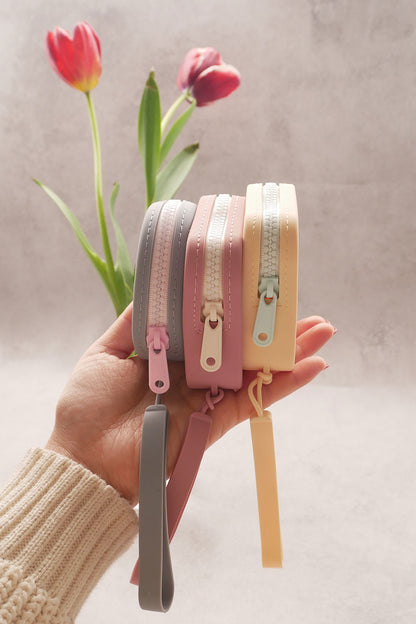 mellowbear × TheTENT Washable Treats holder - Light Yellow / Mint Blue