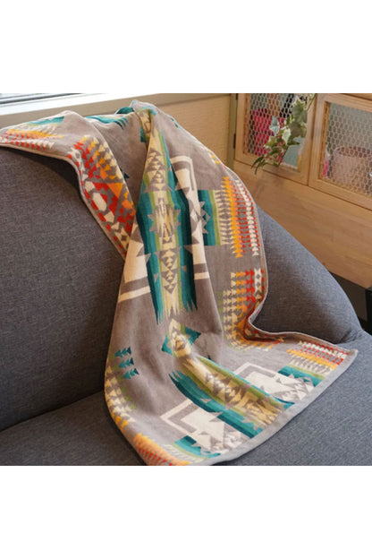 PENDLETON ICONIC JACQUARD HAND TOWEL