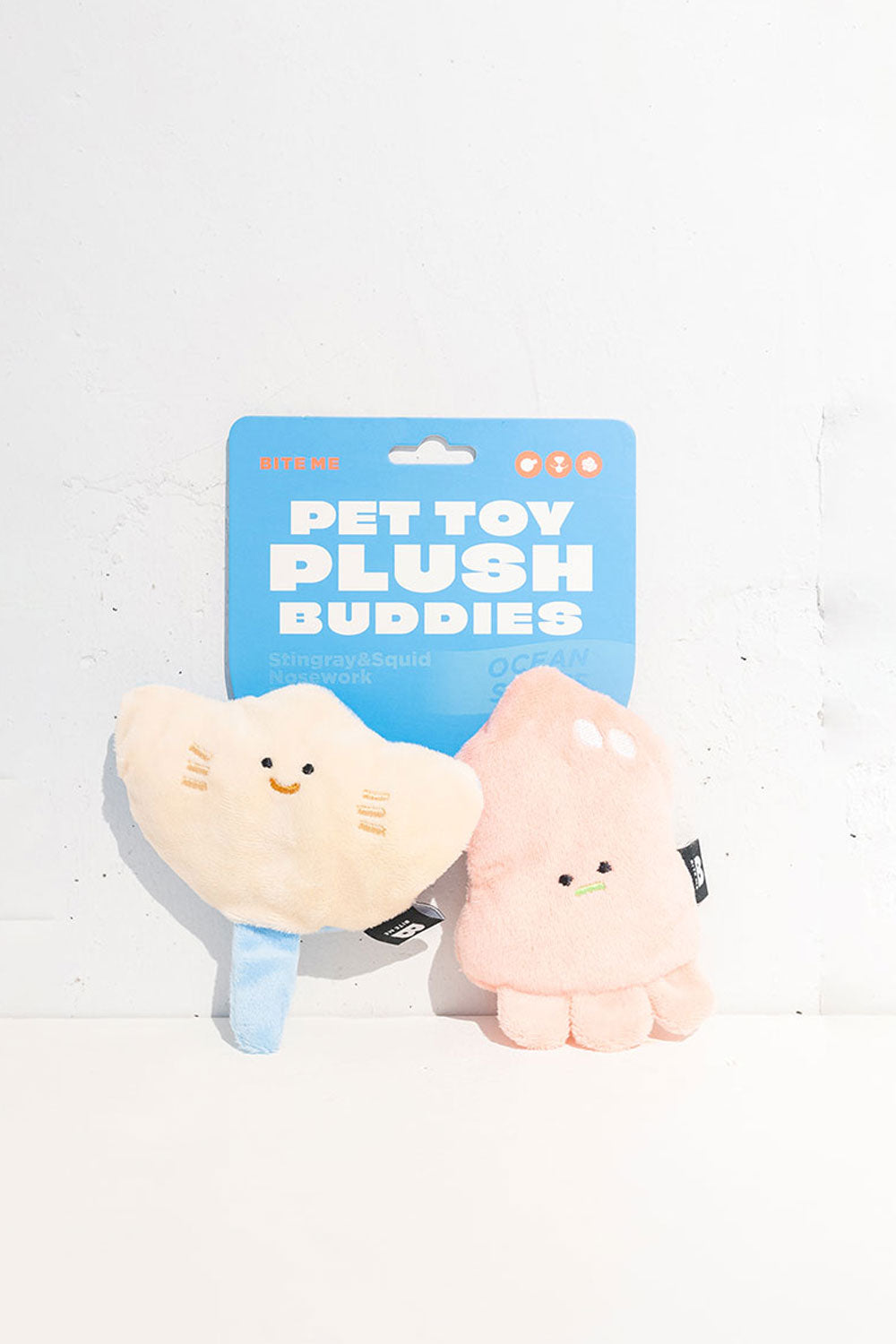 BITE ME 海のお友だちおもちゃ-エイ&イカ